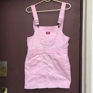 Pink Dickies dress, trend 2018